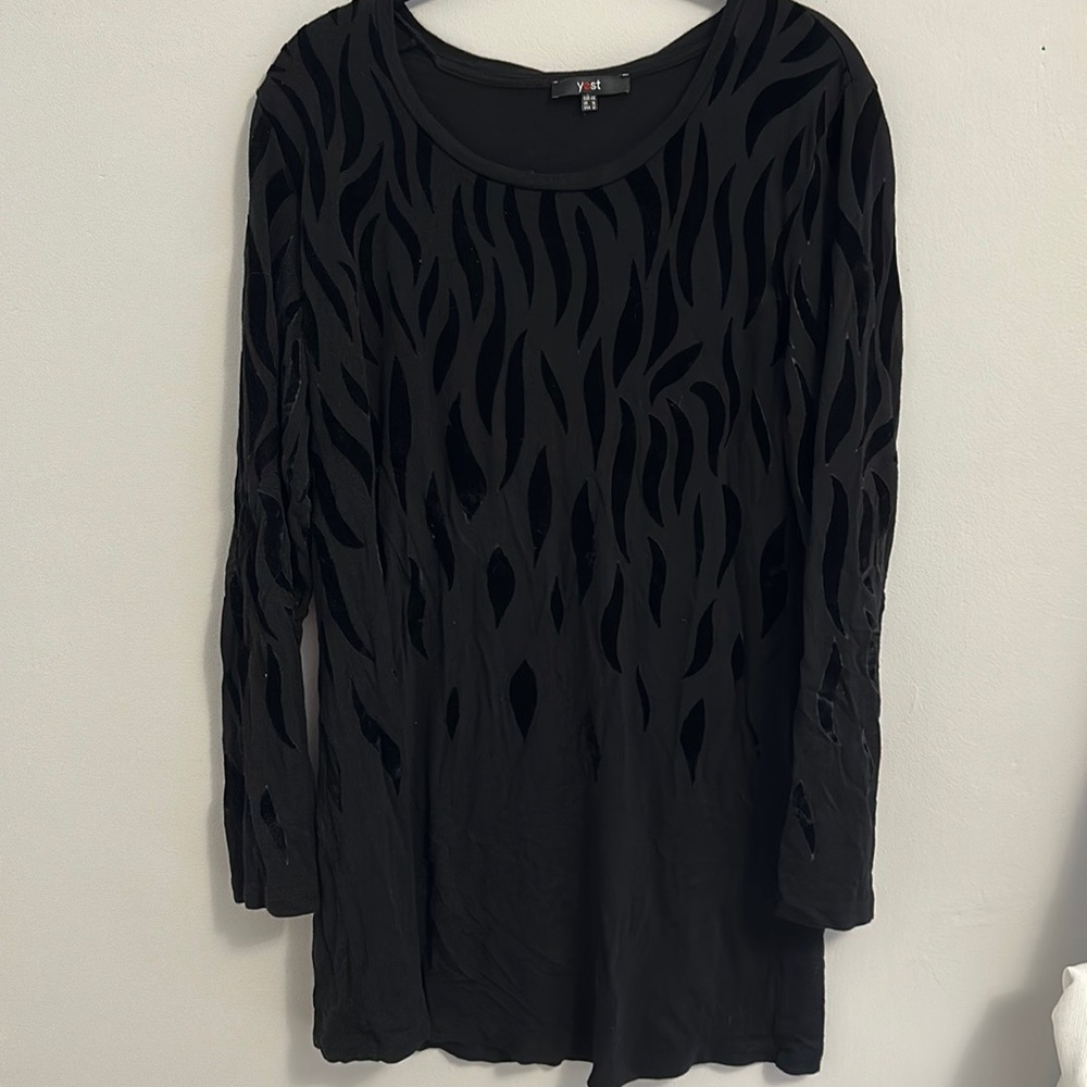 Black Long-Sleeve Cutout Knit Top by Y2S